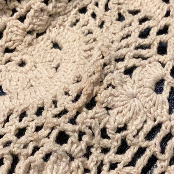 Gap Woman’s size 8 Jean Jacket with crochet lace panel in the back front… - Picture 16 of 16